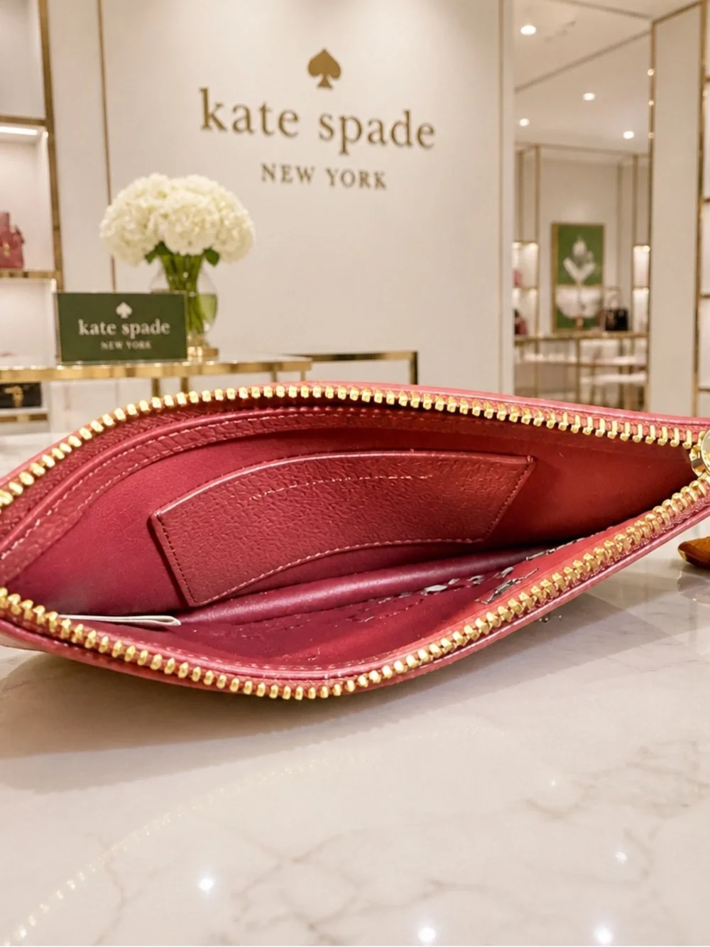🍒KATE SPADE NOVELTY “On Purpose Embellished Leather FLORAL Wristlet